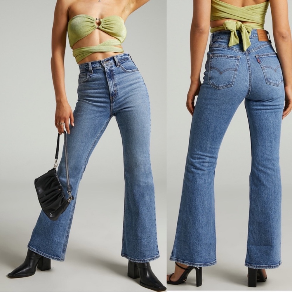 Levi’s High Rise Flare Jeans in Sonoma Walks Size 24
